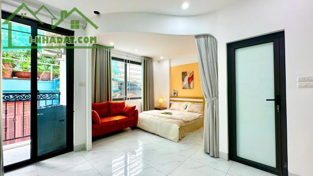 BÁN CCMN LONG BIÊN 70M X 7T, 12P 1N1K, NHỈNH 15 TỶ, DT 800TR/ NĂM.