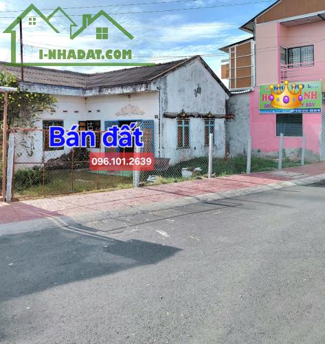 Bán Đất: Mặt Tiền kinh doanh ngay ngã 7 TP Sa Đéc
