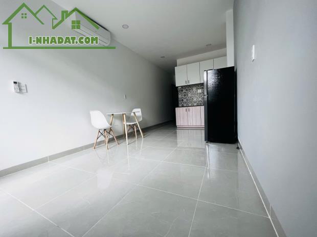 Cho thuê phòng đẹp, Gần Đại Học Văn Lang, đầy đủ nội thất - 2