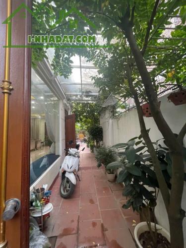 Bán Biệt Thự KĐTM Phú Lương Hà Đông Nội Thất Vip Vỉa Hè Rộng 200m², 240m2 Giá Nhỉnh 40 tỷ - 4