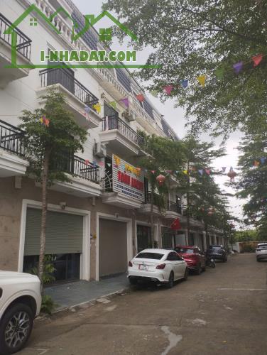 Bán Nhà Phân Lô Hàng Xóm KĐT Thanh Hà, Ô TÔ tránh Vỉa Hè 65m2 5 Tầng MT 4.5m Chỉ 9.5 Tỷ