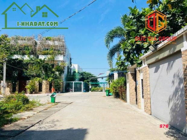 Bán nhà phường Hiệp Hòa, khu dân cư Phúc Hiếu đối diện AEON MALL sổ hồng 250m2 giá 13.5 tỷ - 1
