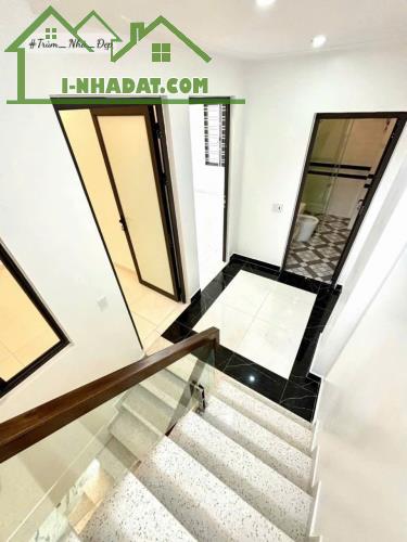 Bán nhà 4 tầng xây mới ngõ 152 Hồ Sen - 3