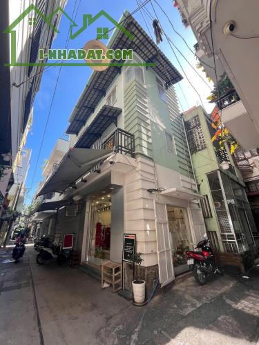 Minh cần sang nhượng shop thời trang Địa chỉ : Lê Văn Sỹ, Phường 14, Quận 3