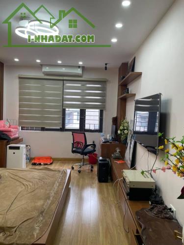 Bán Gấp Nhà Ngõ 158 Nguyễn Sơn, Bồ Đề, Long Biên, 32m2, 5 Tầng, Full Đồ, Phân Lô, Ô Tô - 2
