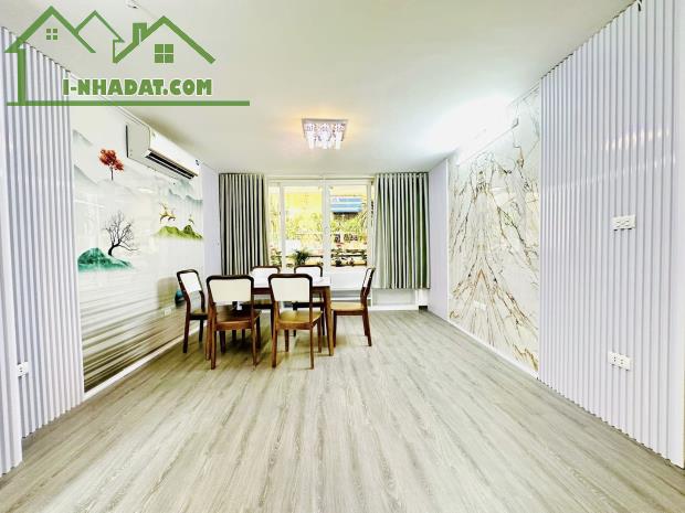 Bán tòa CHDV Cầu Giấy, Quận Cầu Giấy, Lô góc ,cho thuê 150tr/ th, DT 250m, 5 tầng, 37 tỷ.
