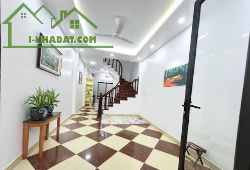 BÁN NHÀ MAI DỊCH HIẾM CÓ - DT 55M - XÂY MỚI 5 TẦNG - LÔ GÓC 2 THOÁNG - GIÁ 11.8 TỶ