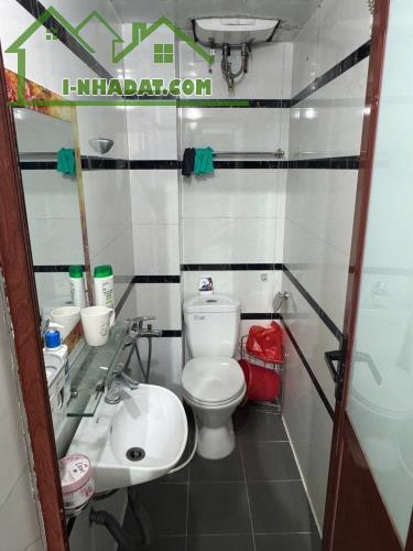 Nhà mặt phố Bạch Mai gần ngã tư Lê Thanh Nghị, 58m2 giá 21.5 tỷ có TL, 0985868893 - 2