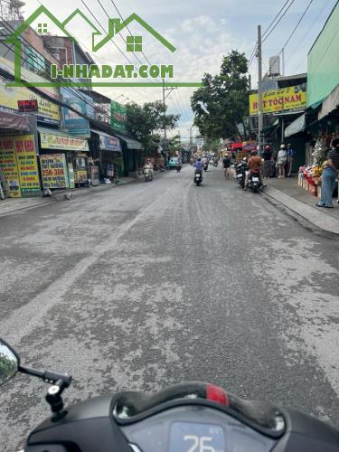 BÁN ĐẤT TẶNG NHÀ, HẺM NHỰA 6m, CÓ DÒNG TIỀN GẦN KHU GIGAMAL, 4X28 NHỈNH 7 TỶ.