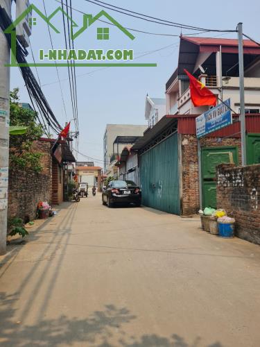 Đông Ngàn_ Đông Hội_ Đông Anh_ DT 104M²_ MT 5,5M_ Thông Thoáng Ô Tô Ra vào