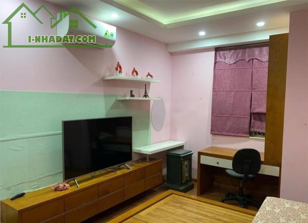 Cho thuê căn hộ chung cư Hồ Tùng Mậu, 106m2, 3 ngủ, 16 Triệu Full đồ