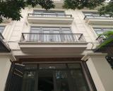 Nhà 4 tầng- 3 tỷ 1- oto 20m. Sát Hồ, UBND, Siêu Thị. 10p Bx Yên Nghĩa