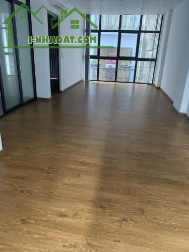 Văn phòng đẹp, sẵn sàng đón bạn ngay tại Hoàng Quốc Việt! - 4