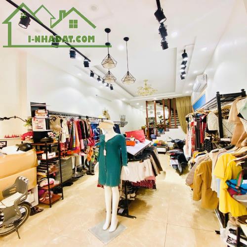 Bán nhà mặt phố Lê Thanh Nghị, 50m2, ngay ngã tư - 2