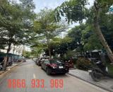 BÁN BIỆT THỰ SÂN VƯỜN NAM TỪ LIÊM – 2 MẶT THOÁNG – VỈA HÈ RỘNG – NỘI THẤT SANG TRỌNG.