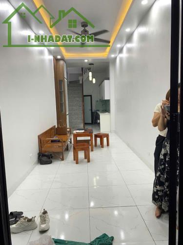 BÁN NR NGÕ 173 HOÀNG HOA THÁM, 5 TẦNG GIÁ 6.9 TỶ