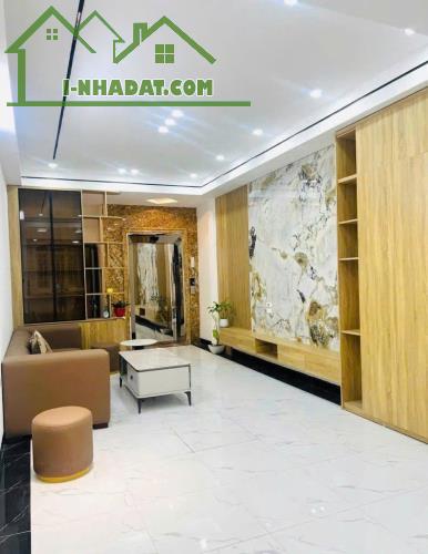 CƠ HỘI HIẾM CÓ: NHÀ PHÂN LÔ CẦU GIẤY - CÓ GARA Ô TÔ, THANG MÁY, SẴN SÀNG VÀO Ở NGAY - 2