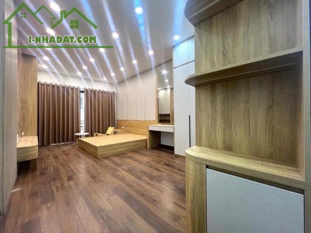 CƠ HỘI HIẾM CÓ: NHÀ PHÂN LÔ CẦU GIẤY - CÓ GARA Ô TÔ, THANG MÁY, SẴN SÀNG VÀO Ở NGAY - 4