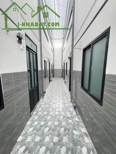 CCG gửi bán dùm dãy trọ 12P, sát bên KCN, SHR, Giá chỉ 1 tỷ 150.