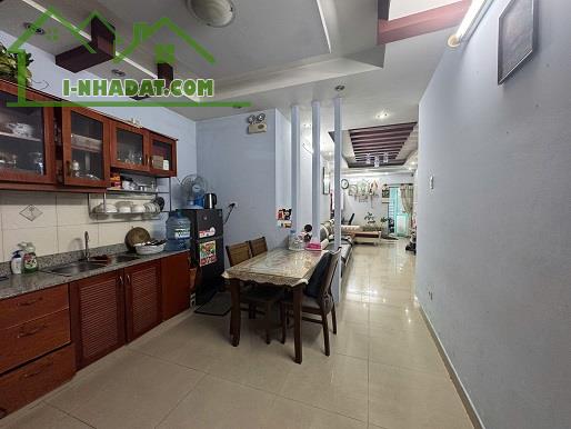 Cho Thuê Phòng Master – Chung Cư Sacomreal 584 Lũy Bán Bích