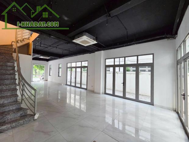 Phải Thật Nhanh! biệt thự Riverside Long Biên 186m, MT10m, 52 tỷ còn TL - 2