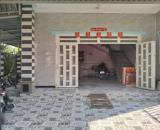 Bán nhà sổ hồng riêng vào ở ngay xã Đức Hòa Thượng, 5x36 , đất vườn, giá chỉ có 1ty, 3PN,