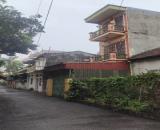 CỰC HIẾM Ô TÔ ĐỖ CỬA, NGÕ THÔNG SẴN NHÀ 3 TẦNG DÂN XÂY KHU PHÂN LÔ VIỆN NGÔ.