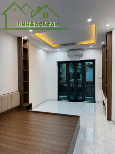 BÁN NHÀ RIÊNG PHỐ VĨNH HƯNG 40M2, 5 TẦNG, THANG MÁY, KINH DOANH, Ô TÔ ĐỖ CỦA. GIÁ 13,5 TỶ - 1
