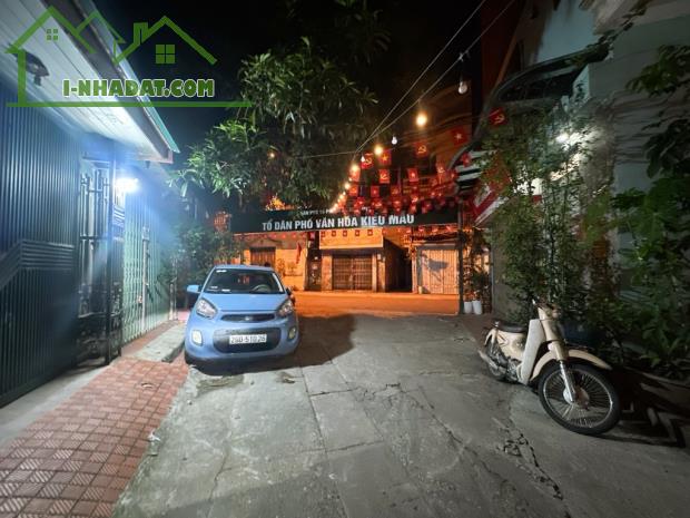 Bán nhà Lương Khánh Thiện, Hoàng Mai, Ô tô đỗ cửa, Kinh doanh, 42m2, 15 tỷ(CTL)
