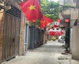 NHÀ ĐẸP Ở NGAY TRUNG TÂM CẦU GIẤY - NGÕ THÔNG - VÀI BƯỚC RA MẶT PHỐ.
