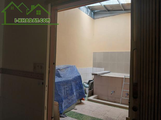 cho thuê nhà mặt tiền đường 3/2 ngang 12m dài 51m, giá thuê thỏa thuận - 4