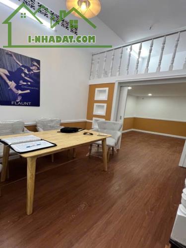 Giảm sốc 240tr! Chung cư tầng 2 Nguyễn Chí Thanh 40m2 – Quận 10 SS - 2