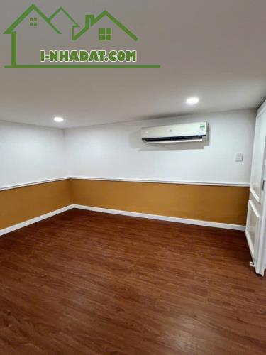 Giảm sốc 240tr! Chung cư tầng 2 Nguyễn Chí Thanh 40m2 – Quận 10 SS - 3