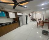 Chủ nhà nhờ bán căn nhà địa chỉ đông la hoài đức 30m2 4 tầng