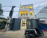 Nhaà sổ riêng hoàn công 4.2 tỷ/72 m2/2 lầu 1 trệt, đường ô tô thông