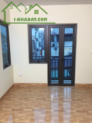 Cho thuê căn hộ khép kín tầng 2, 3 Nhà 3 tầng - 1