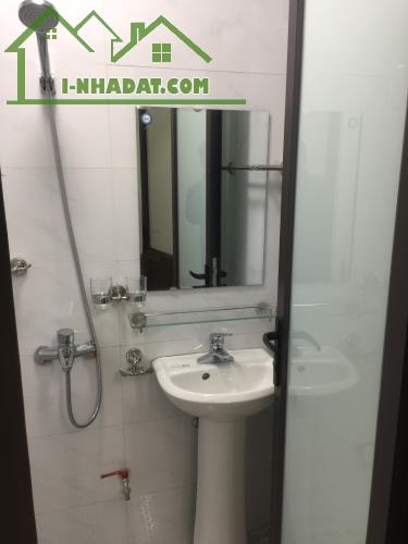 Cho thuê căn hộ khép kín tầng 2, 3 Nhà 3 tầng - 3