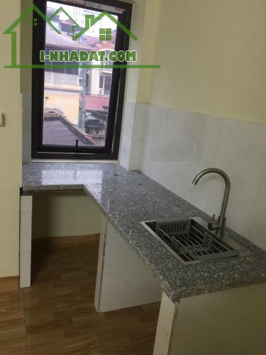 Cho thuê căn hộ khép kín tầng 2, 3 Nhà 3 tầng - 4