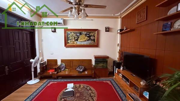 CẦN BÁN GẤP NHÀ Ở PHÚ DIỄN, TỪ LIÊM 60M2,MẶT TIỀN 5.8M , 4 TẦNG