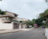 Chủ định cư bán gấp căn biệt thự sân vườn, 360m2, KDC Sadeco Phước Kiển, gần trường Rmit