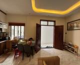 Nhà đẹp Xuân La – 32m² x 5 tầng, mặt tiền 6m, vài bước ra Hồ Tây – giá 9 tỉ!