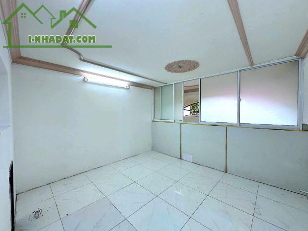 CĂN PHÒNG DUY NHẤT GIÁ 3TR9/THÁNG TẠI QUẬN 7 - 2