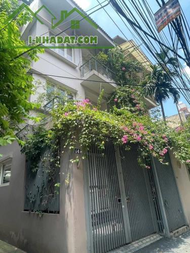 Phân Lô, Biệt Thự Phố Nguyễn Sơn, Bồ Đề, 125m2, MT6.5m, Ô Tô, Full đồ, Giá Rẻ