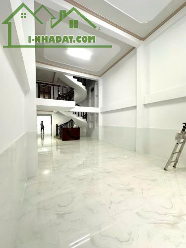 Cho thuê nhà trục chính hẻm hồ tùng mậu gần công an thành phố giá 17 triệu - 4