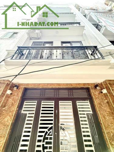 Tôn Thất Tùng, Đống Đa, thang máy, tòa nhà 11 phòng khép kín, 7 tầng, 53 m2, 14 Ty