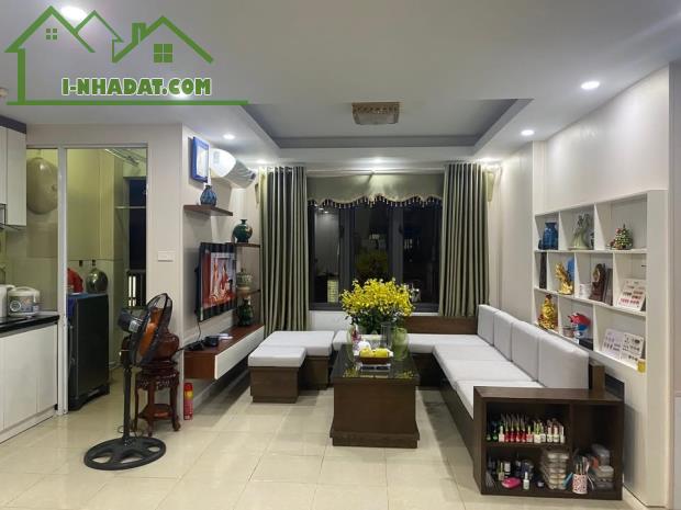 CHUNG CƯ ĐẶNG XÁ _2 ngủ, 1 wc_  63m2 , full nội thất