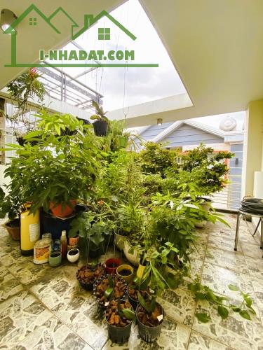 HIẾM - HẺM XE HƠI ĐẬU CỬA, KHU PL VIP HOÀNG HOA THÁM, PHAN ĐĂNG LƯU, THÍCH QUẢNG ĐỨC, PN. - 5