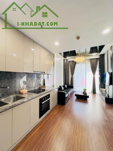 🏡 Căn hộ cực hiếm – View VinUni & Sông thơ mộng 🌊✨