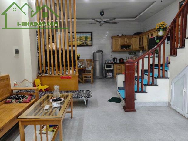 NHÀ LÔ GÓC KHU PHÂN LÔ 918 PHÚC ĐỒNG 80M, 4T, MT 5.5M, Ô TÔ THÔNG, TRÁNH CÁC NGẢ, VỈA HÈ. - 5