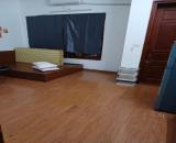 Chính chủ cho thuê phòng số 28 ngõ 3 Phạm Tuấn Tài, Cầu Giấy, Ban công thoáng